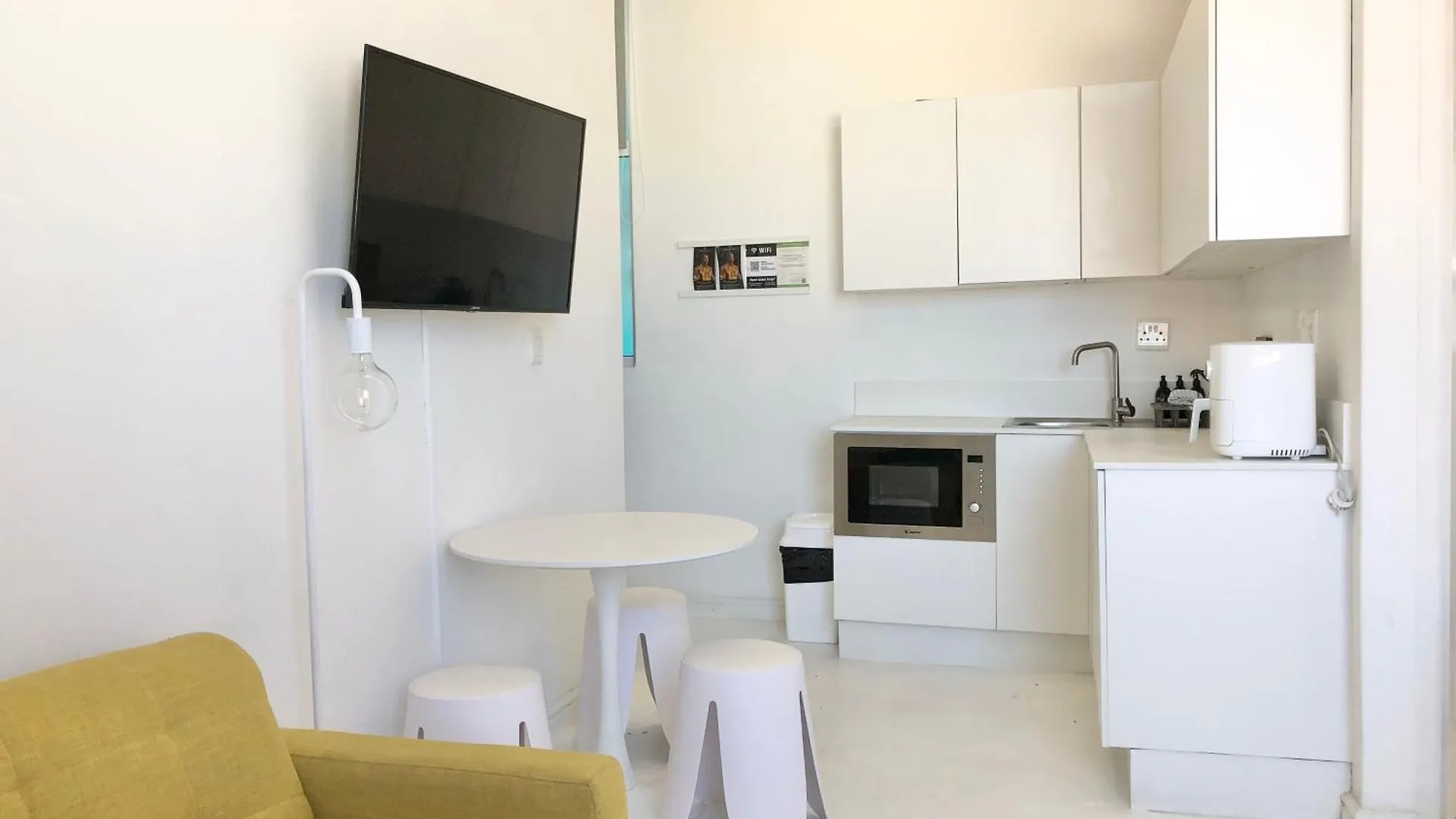 Stoked Studio Apartments Muizenberg
